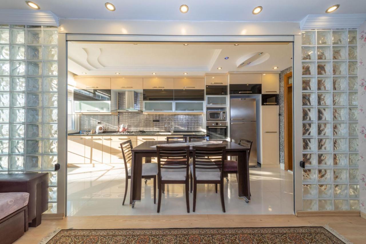 Lovely Flat With Sea View Near Beach In Muratpasa อันตัลยา ภายนอก รูปภาพ